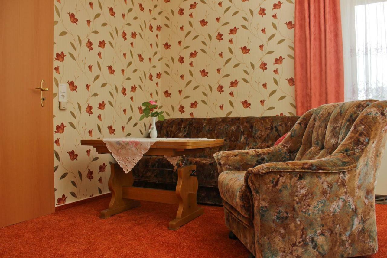 Appartement Zum Dorfschullehrer à Lübbenau Extérieur photo