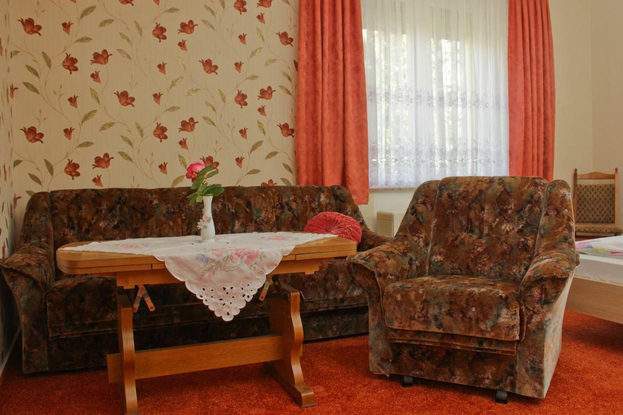 Appartement Zum Dorfschullehrer à Lübbenau Extérieur photo